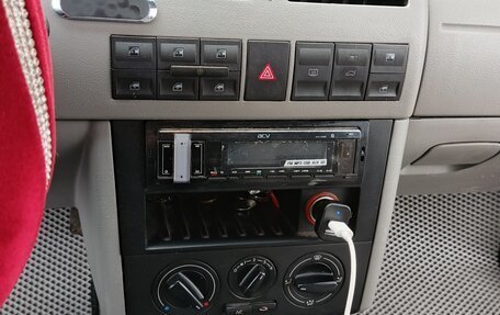 Volkswagen Pointer, 2005 год, 190 000 рублей, 13 фотография