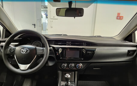 Toyota Corolla, 2013 год, 1 180 000 рублей, 14 фотография