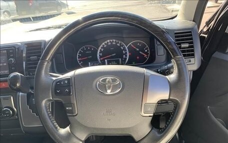 Toyota HiAce H200, 2021 год, 3 729 000 рублей, 13 фотография