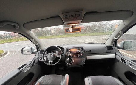 Volkswagen Multivan T5, 2012 год, 1 890 000 рублей, 8 фотография