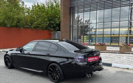 BMW 5 серия, 2012 год, 2 350 000 рублей, 2 фотография