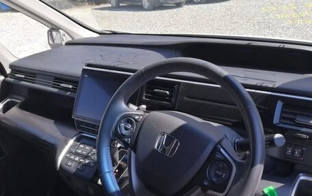 Honda Stepwgn IV, 2021 год, 2 140 100 рублей, 6 фотография