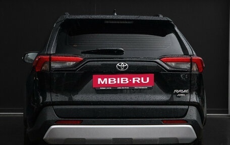 Toyota RAV4, 2024 год, 4 450 000 рублей, 6 фотография