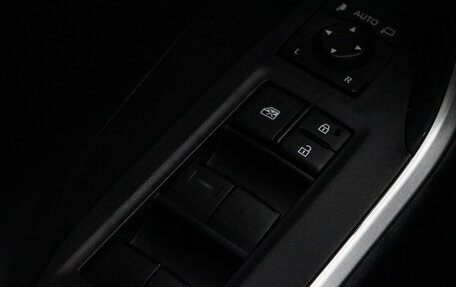 Toyota RAV4, 2024 год, 4 450 000 рублей, 25 фотография