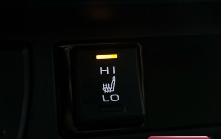 Toyota RAV4, 2024 год, 4 450 000 рублей, 29 фотография