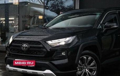 Toyota RAV4, 2024 год, 4 450 000 рублей, 32 фотография