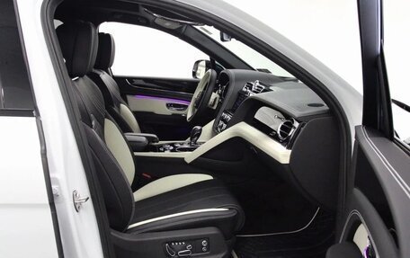 Bentley Bentayga I, 2023 год, 21 380 404 рублей, 20 фотография