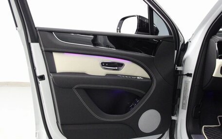 Bentley Bentayga I, 2023 год, 21 380 404 рублей, 17 фотография