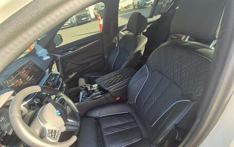 BMW 5 серия, 2022 год, 3 580 000 рублей, 10 фотография