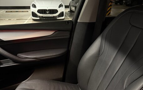 BMW X5, 2017 год, 3 800 000 рублей, 13 фотография