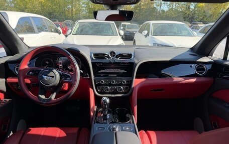 Bentley Bentayga I, 2023 год, 21 716 528 рублей, 13 фотография