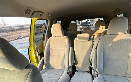 Toyota Sienna III, 2017 год, 2 300 000 рублей, 10 фотография