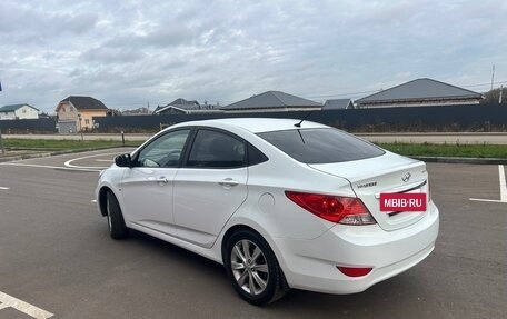 Hyundai Solaris II рестайлинг, 2011 год, 650 000 рублей, 3 фотография