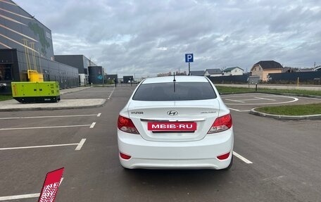 Hyundai Solaris II рестайлинг, 2011 год, 650 000 рублей, 9 фотография