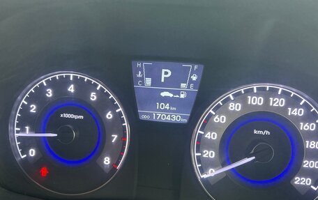 Hyundai Solaris II рестайлинг, 2011 год, 650 000 рублей, 13 фотография