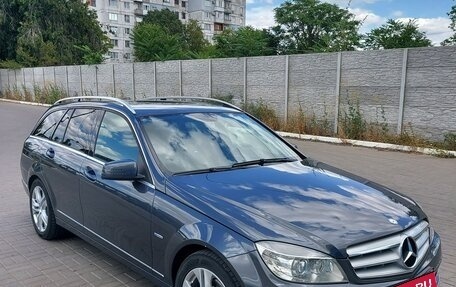 Mercedes-Benz C-Класс, 2010 год, 1 100 000 рублей, 2 фотография