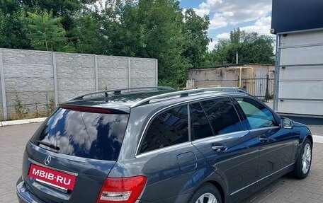 Mercedes-Benz C-Класс, 2010 год, 1 100 000 рублей, 4 фотография