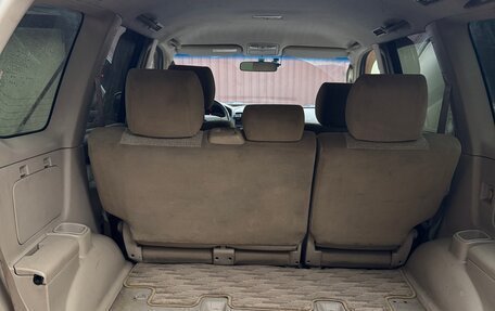 Toyota Land Cruiser Prado 120 рестайлинг, 2005 год, 2 100 000 рублей, 10 фотография