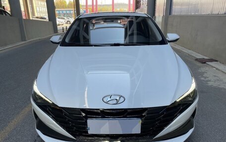 Hyundai Elantra, 2021 год, 1 780 000 рублей, 2 фотография