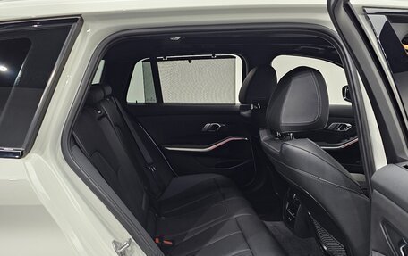 BMW 3 серия, 2022 год, 3 650 000 рублей, 13 фотография