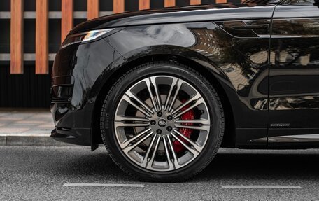 Land Rover Range Rover Sport, 2025 год, 22 377 000 рублей, 17 фотография