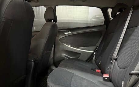 Hyundai Solaris II рестайлинг, 2011 год, 695 000 рублей, 19 фотография