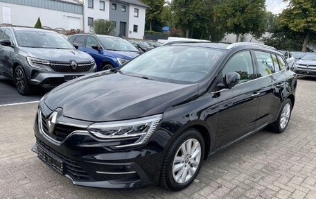 Renault Megane IV, 2022 год, 2 260 000 рублей, 1 фотография