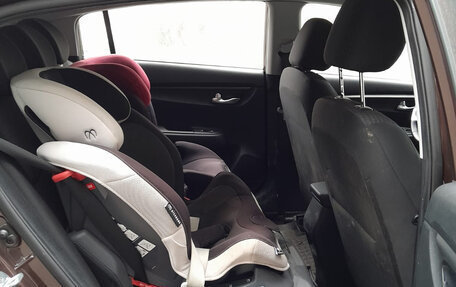 KIA Rio IV, 2021 год, 1 800 000 рублей, 12 фотография