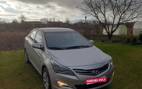 Hyundai Solaris II рестайлинг, 2016 год, 820 000 рублей, 3 фотография