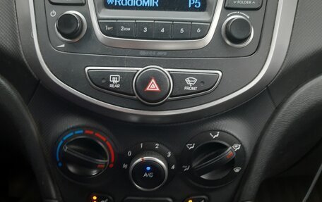 Hyundai Solaris II рестайлинг, 2016 год, 820 000 рублей, 15 фотография