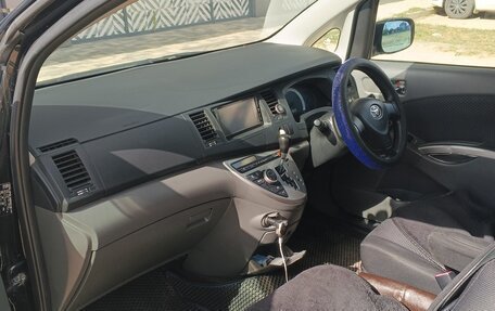 Toyota ISis I, 2010 год, 1 080 000 рублей, 7 фотография