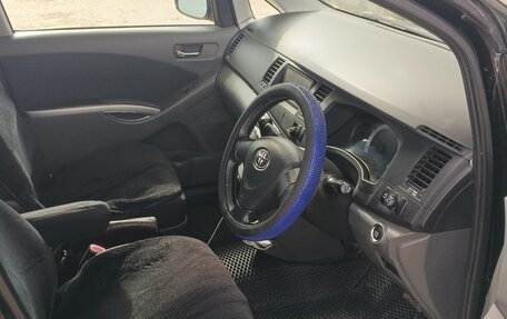 Toyota ISis I, 2010 год, 1 080 000 рублей, 10 фотография