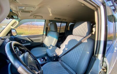 Mitsubishi Pajero IV, 2013 год, 2 850 000 рублей, 2 фотография