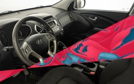 Hyundai ix35 I рестайлинг, 2012 год, 999 000 рублей, 9 фотография