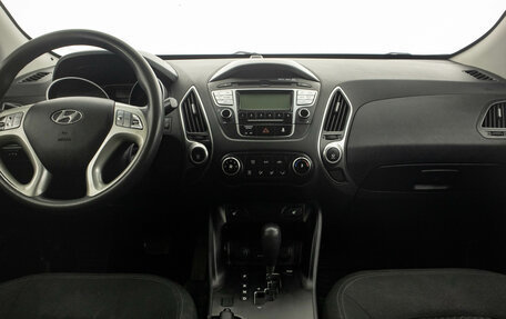 Hyundai ix35 I рестайлинг, 2012 год, 999 000 рублей, 14 фотография