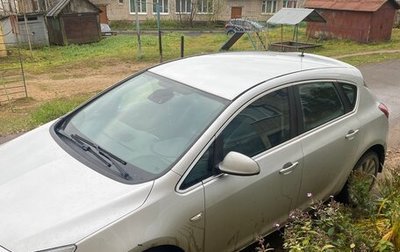 Opel Astra J, 2011 год, 650 000 рублей, 1 фотография