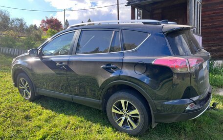 Toyota RAV4, 2018 год, 2 350 000 рублей, 2 фотография