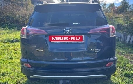 Toyota RAV4, 2018 год, 2 350 000 рублей, 3 фотография