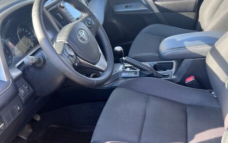 Toyota RAV4, 2018 год, 2 350 000 рублей, 4 фотография