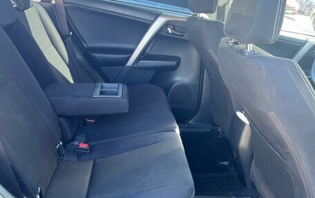 Toyota RAV4, 2018 год, 2 350 000 рублей, 6 фотография