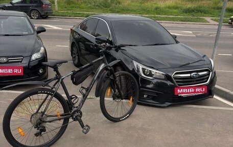 Subaru Legacy VII, 2018 год, 2 300 000 рублей, 25 фотография