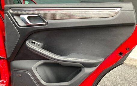 Porsche Macan I рестайлинг, 2024 год, 15 300 751 рублей, 21 фотография