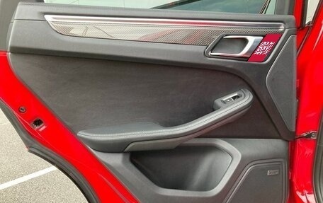 Porsche Macan I рестайлинг, 2024 год, 15 300 751 рублей, 18 фотография