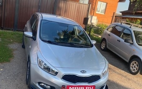 KIA cee'd III, 2012 год, 900 000 рублей, 2 фотография