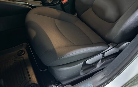 Toyota Corolla, 2022 год, 2 590 000 рублей, 17 фотография