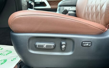 Toyota Land Cruiser 200, 2017 год, 8 950 000 рублей, 19 фотография