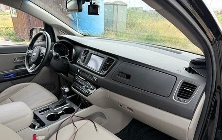 KIA Carnival, 2020 год, 2 400 000 рублей, 7 фотография