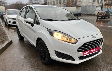 Ford Fiesta, 2015 год, 629 000 рублей, 2 фотография