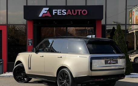 Land Rover Range Rover IV рестайлинг, 2022 год, 18 250 000 рублей, 3 фотография