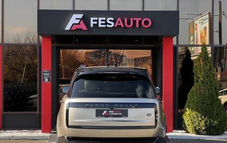 Land Rover Range Rover IV рестайлинг, 2022 год, 18 250 000 рублей, 4 фотография